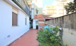 Via Vezzosi bilocale con terrazzo e giardinetto