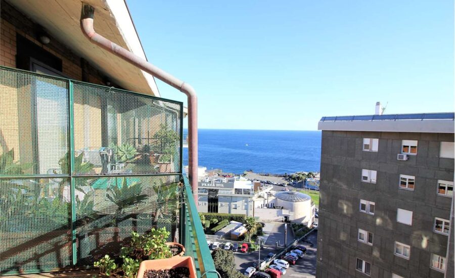 Lungomare 4 vani 10° piano arredato