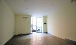 Via Giuffrida bottega 43 mq. con soppalco mq. 30