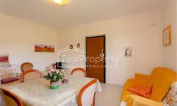 Aci Catena Apt  90 mq con sottotetto e garage