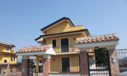 Valverde VILLA 300MQ. con Giardino