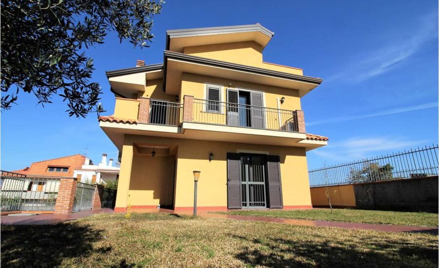 Valverde VILLA 300MQ. con Giardino