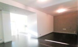 Gravina Via Etnea ampio trilocale arredato