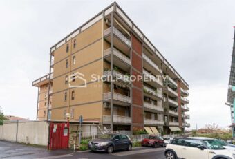 Tremestieri Via Monti Iblei appartamento 130 mq