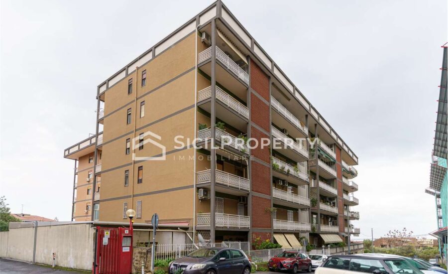 Tremestieri Via Monti Iblei appartamento 130 mq