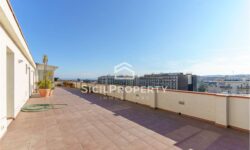 Via D. Consoli Attico 95mq più livelterrazzo 100mq