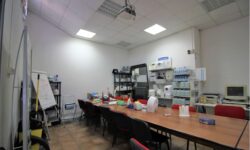 Gravina Di CT deposito mq.1000 e piazzale mq.1000