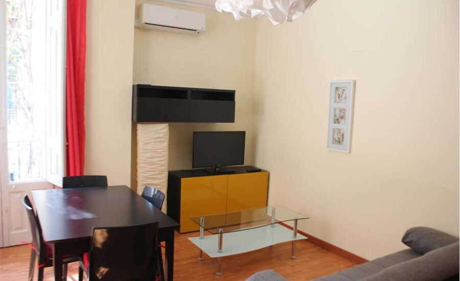 Corso Italia prestigioso bivani arredato