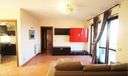 Aci Trezza 3 vani arredato con garage