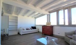 Pressi Villa Bellini Attico arredato accessoriato