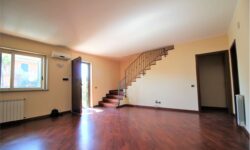 Eremo S. Anna villa a schiera 200 mq.