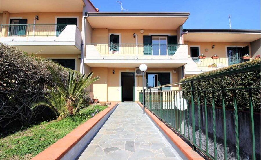 Eremo S. Anna villa a schiera 200 mq.
