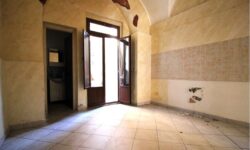 Cibali Via San Paolo 3 vani uso ufficio