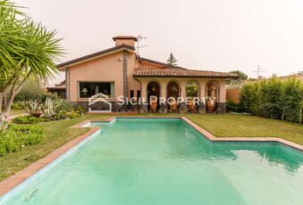 San Giovanni La Punta Splendida Villa con Piscina