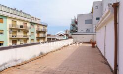 VIA O. SCAMMACCA APT 90MQ CON TERRAZZO DI 150MQ