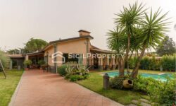San Giovanni La Punta Splendida Villa con Piscina