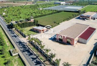 Cassibile capannone 2500mq 18000 esterni industri