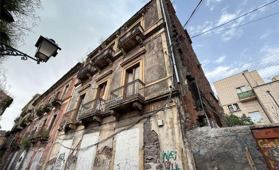 CATANIA PALAZZO D’EPOCA CENTRO STORICO SAN BERILLO