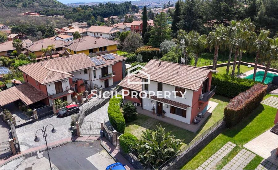 TRECASTAGNI VILLA SINGOLA IN OTTIME CONDIZIONI