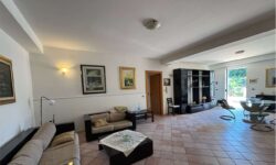 Aci Castello 3Vani 130 mq con terrazzo 150 mq