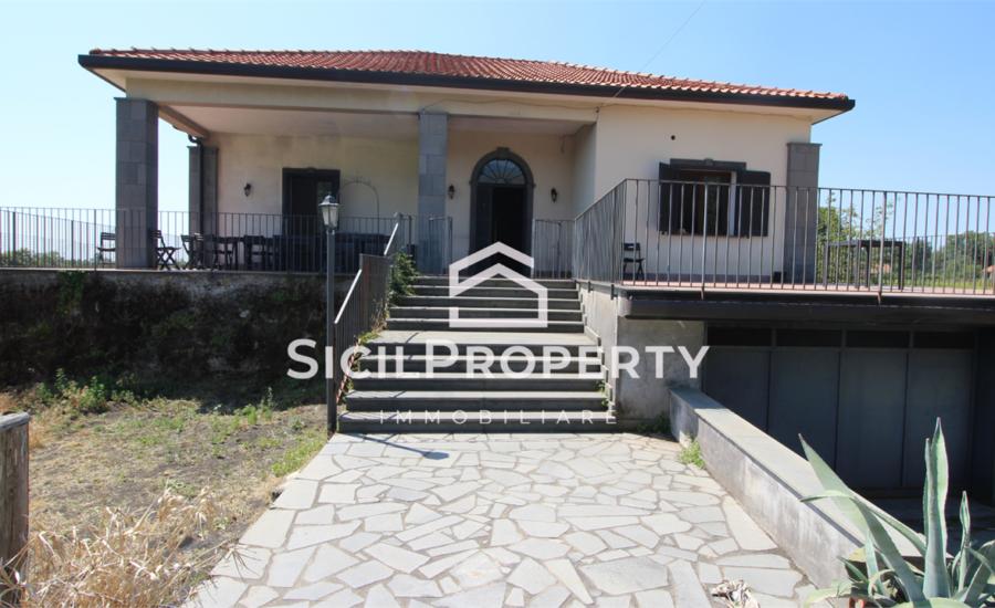Pedara VILLA 150mq con Vigneto di 2,5 ettari