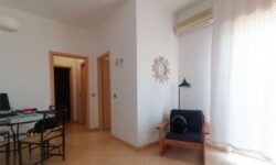 Lungomare bilocale 55 mq. arredato