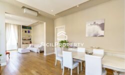 ESCLUSIVO APPARTAMENTO 300MQ CON TERRAZZO VIA UMBERTO