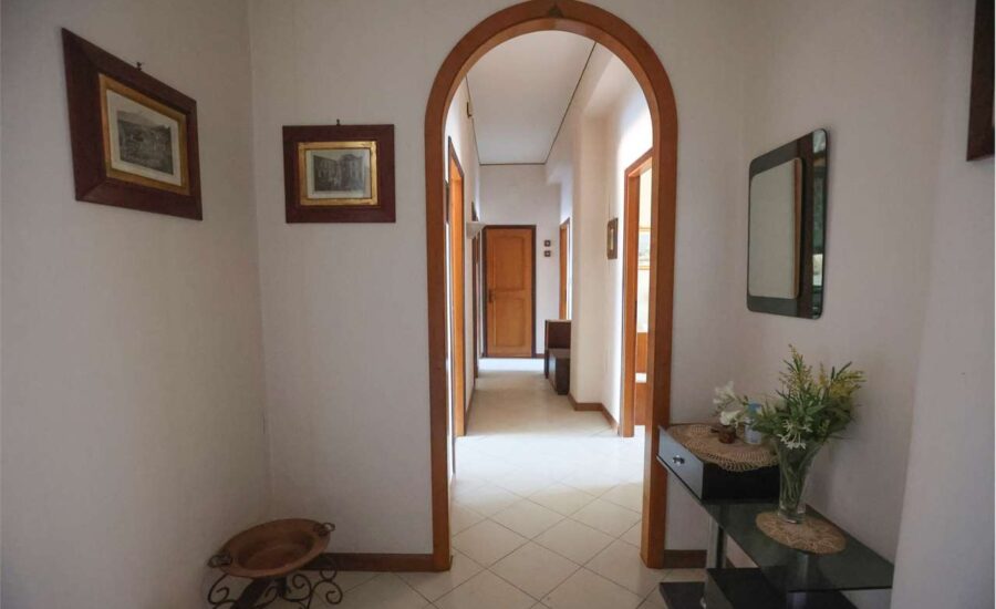 Viale Vittorio Veneto grande appartamento arredato