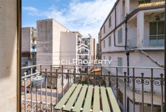 Catania Centro apt 3Vani presso Largo Rosolino Pilo