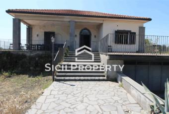 Pedara VILLA 150mq con Vigneto di 2,5 ettari