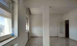 Catania, Largo Carmelo Mendola, Non arredato, 150 mq