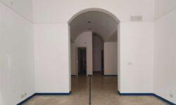 Locale commerciale Cat. C/1 mq. 65