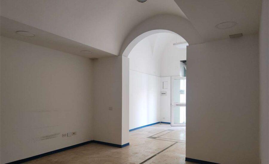 Locale commerciale Cat. C/1 mq. 65