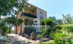 S.G. La Punta VILLA bifamiliare con giardino