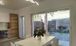 San Gregorio Di Catania, appartanvilla arredato mq 130